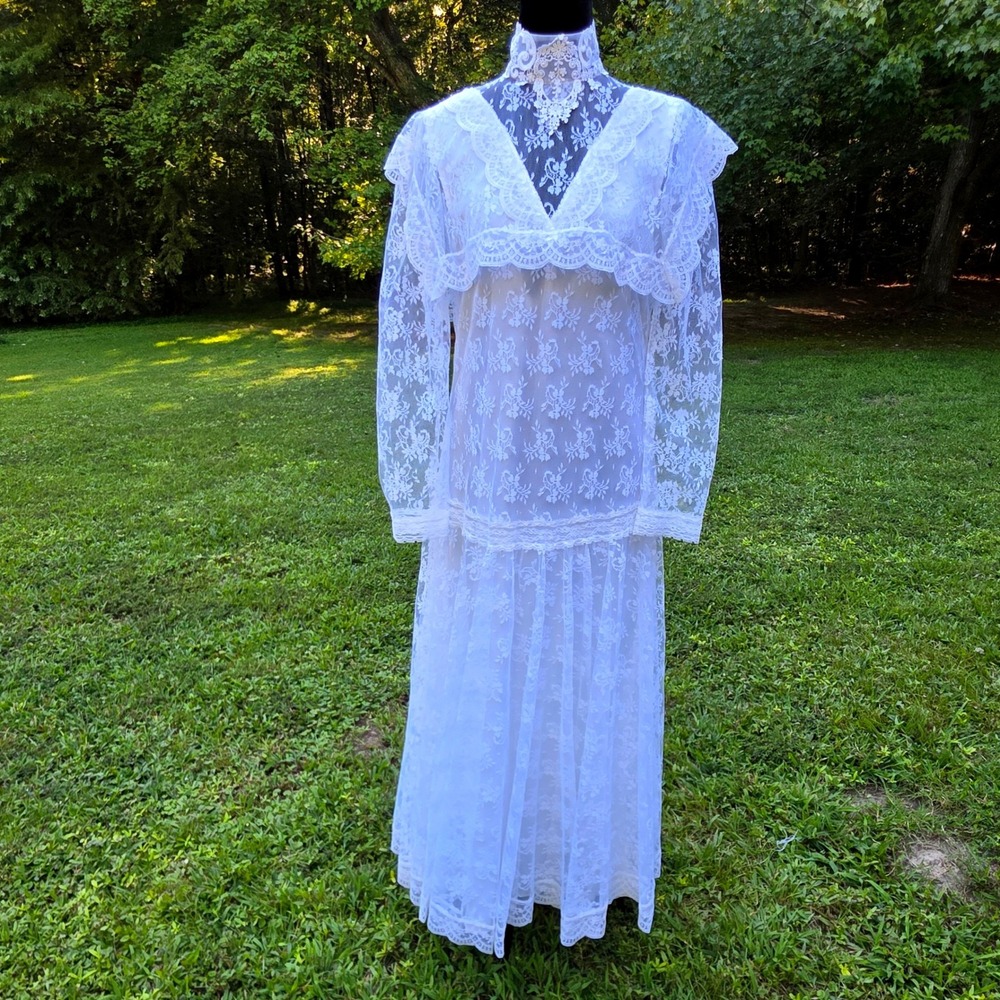 JESSICA MCCLINTOCK Vintage 80s 5/6 White Lace Victorian Prairie Wedding Gown